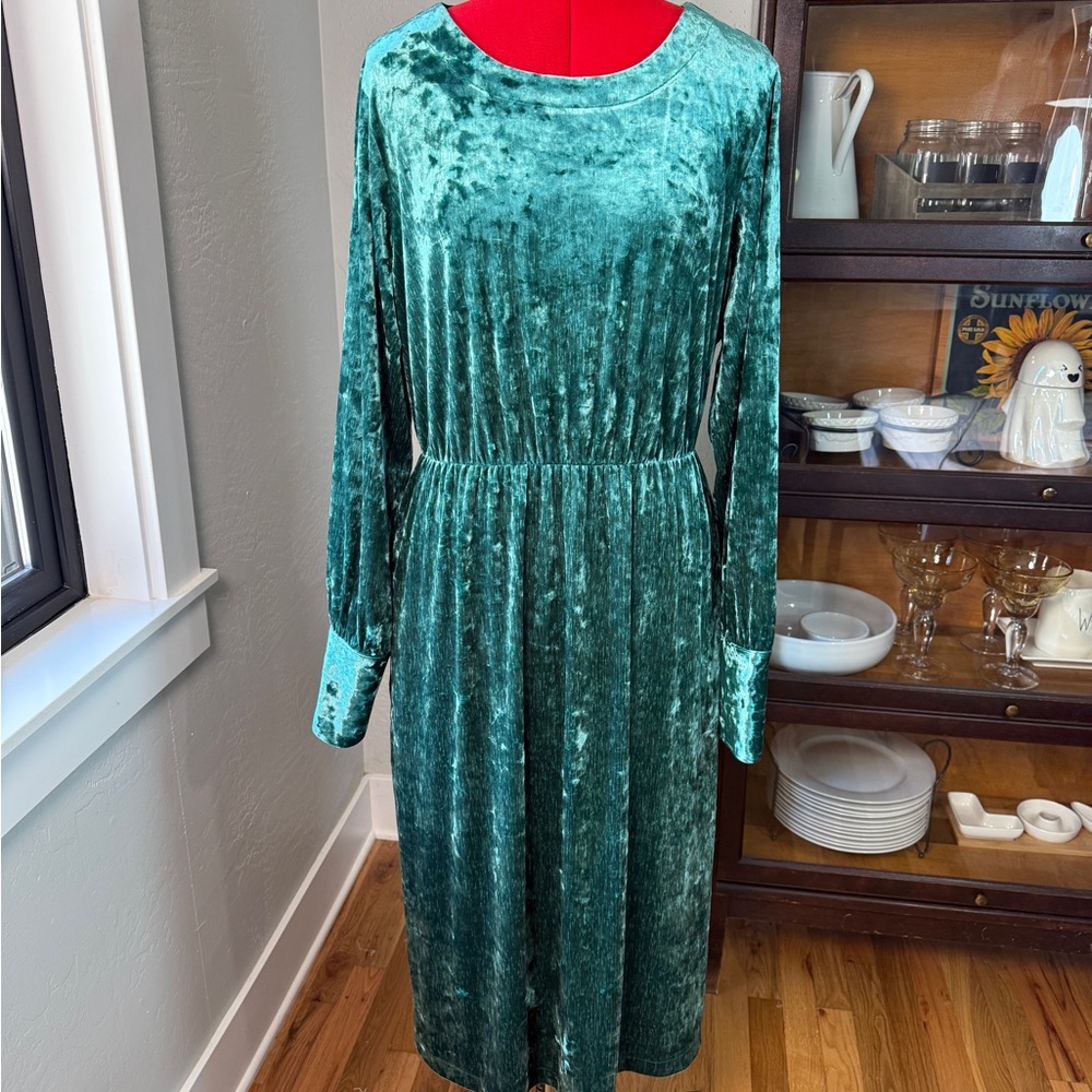 ON 34th Forest Green Long Sleeve Crushed Velvet Midi Dress Plus Size 2X
